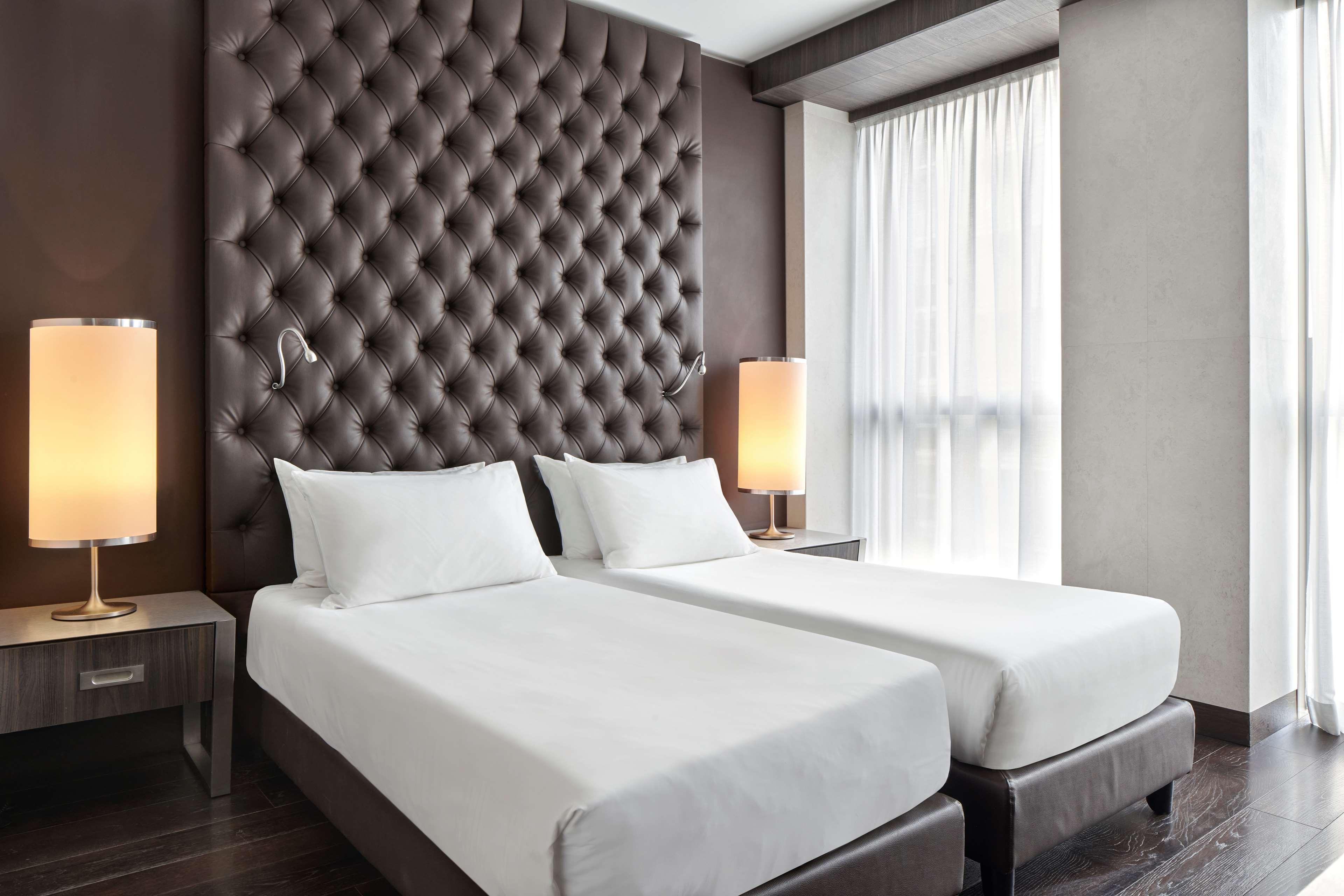 Hyatt Centric Milan Centrale Екстериор снимка