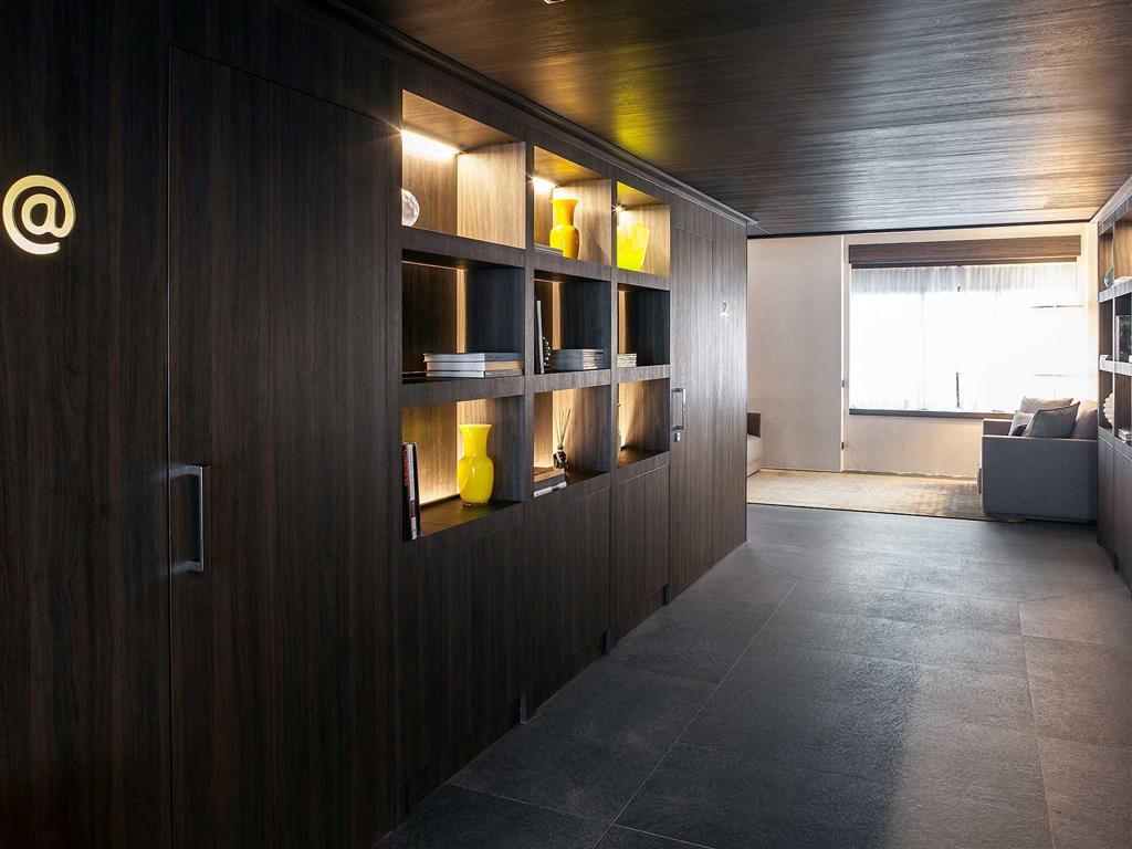 Hyatt Centric Milan Centrale Екстериор снимка