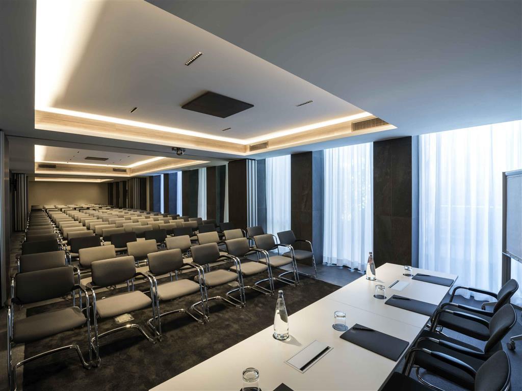 Hyatt Centric Milan Centrale Екстериор снимка