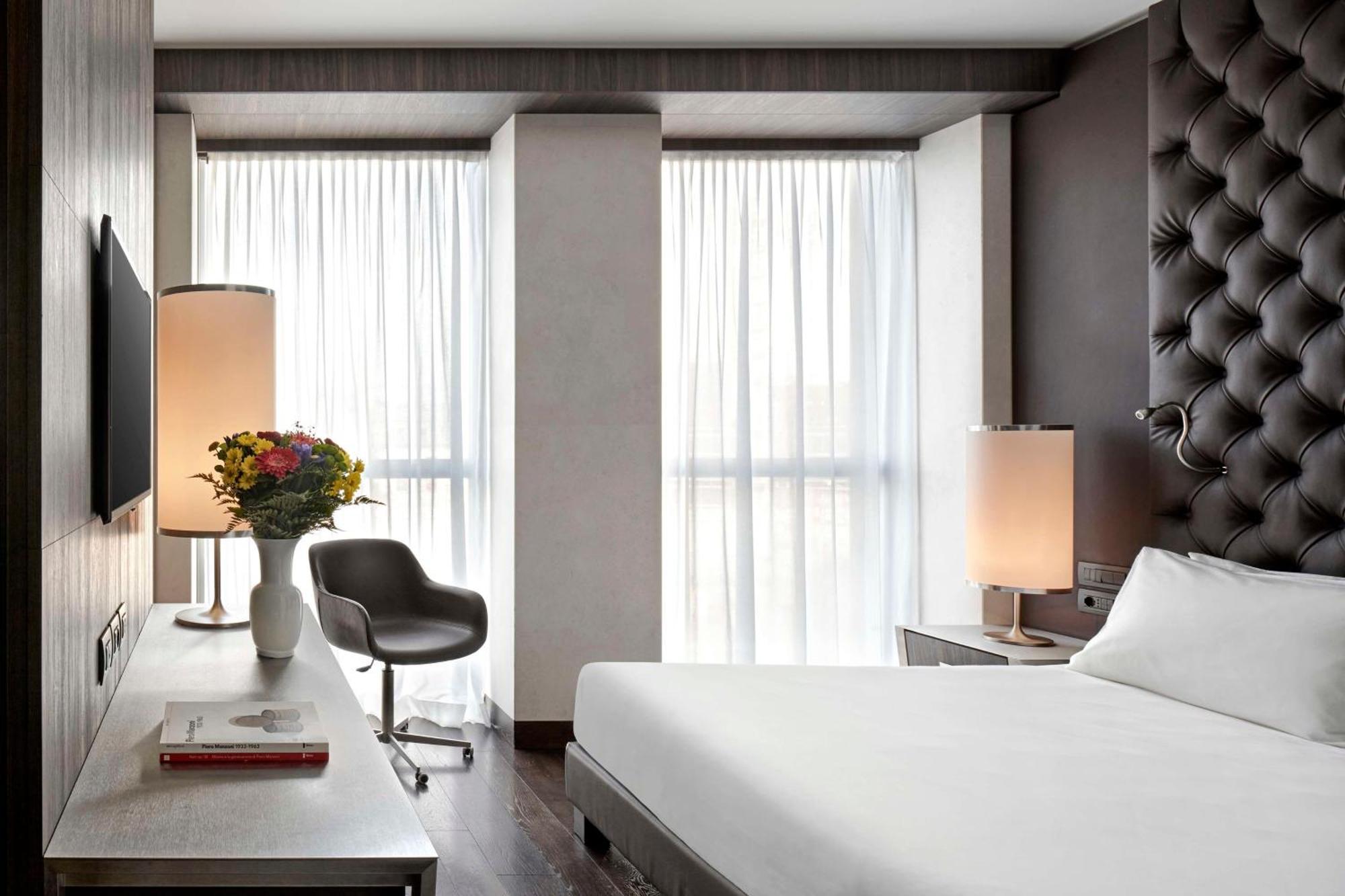 Hyatt Centric Milan Centrale Екстериор снимка