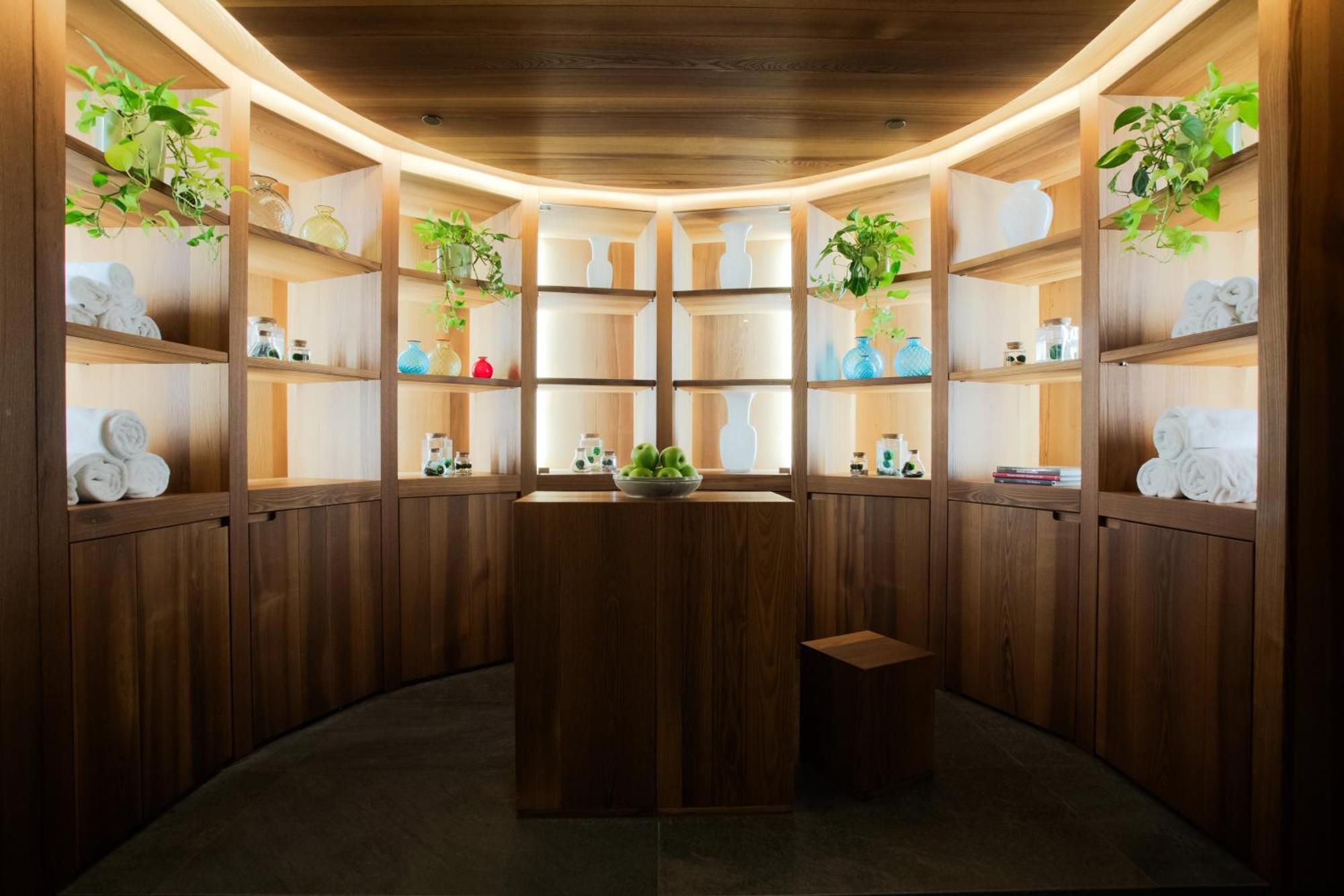Hyatt Centric Milan Centrale Екстериор снимка